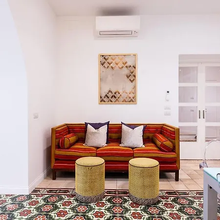 Historic Seafront Maisonette In Balluta Buildings *